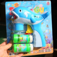 新款手动海豚超市地摊热卖玩具 大号惯性发光儿童玩具泡泡枪 泡泡